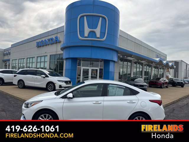 Used 2022 Hyundai Accent SEL FWD image 1