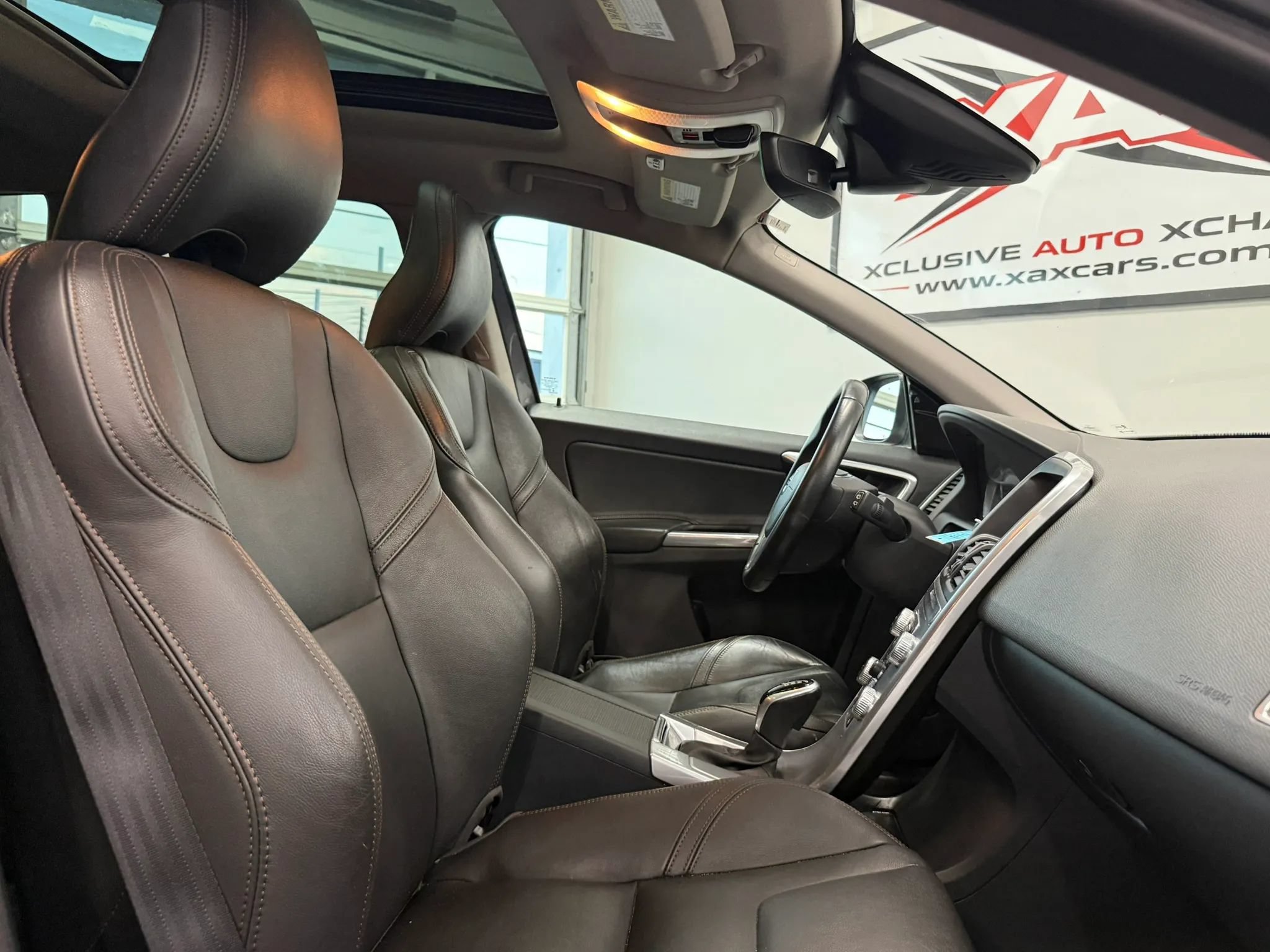 Used 2017 Volvo XC60 T6 Dynamic w/ Preferred Option Package AWD/4WD image 23
