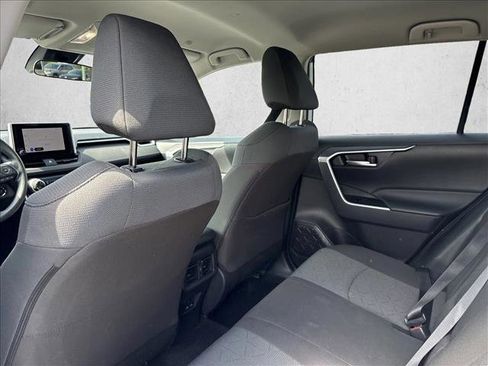Certified 2025 Toyota RAV4 XLE FWD image 17