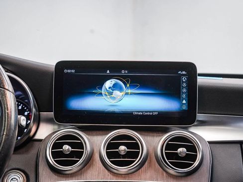 Used 2019 Mercedes-Benz C 300 Sedan image 15