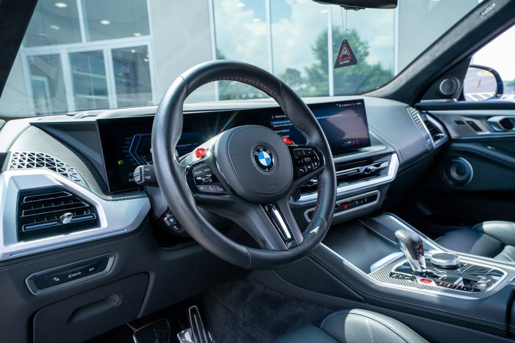 Used 2025 BMW XM AWD/4WD image 30