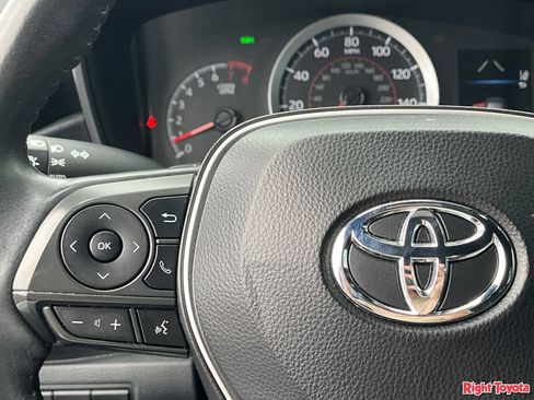 Certified 2020 Toyota Corolla SE w/ SE Premium Package FWD image 23