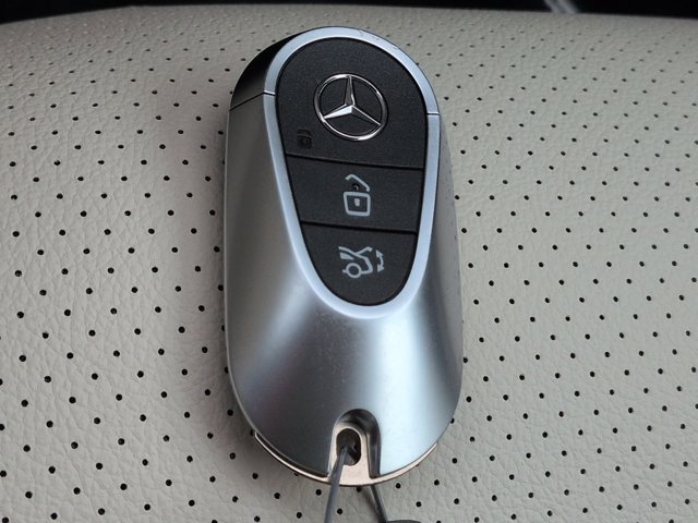Certified 2026 Mercedes-Benz GLC 300 image 30