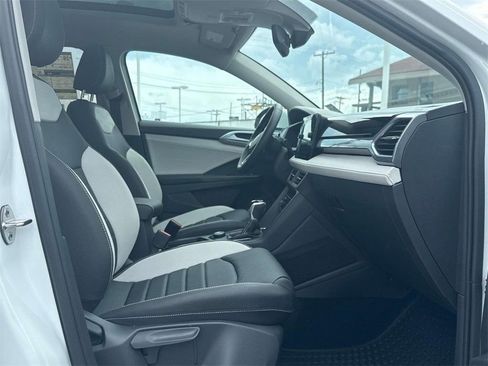 New 2025 Volkswagen Taos SEL AWD/4WD image 13