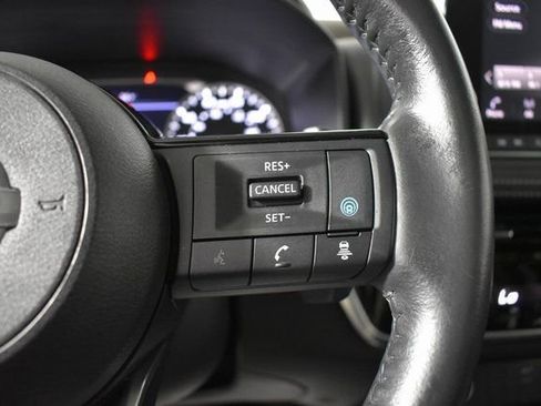 Used 2021 Nissan Rogue SV w/ Premium Package image 15