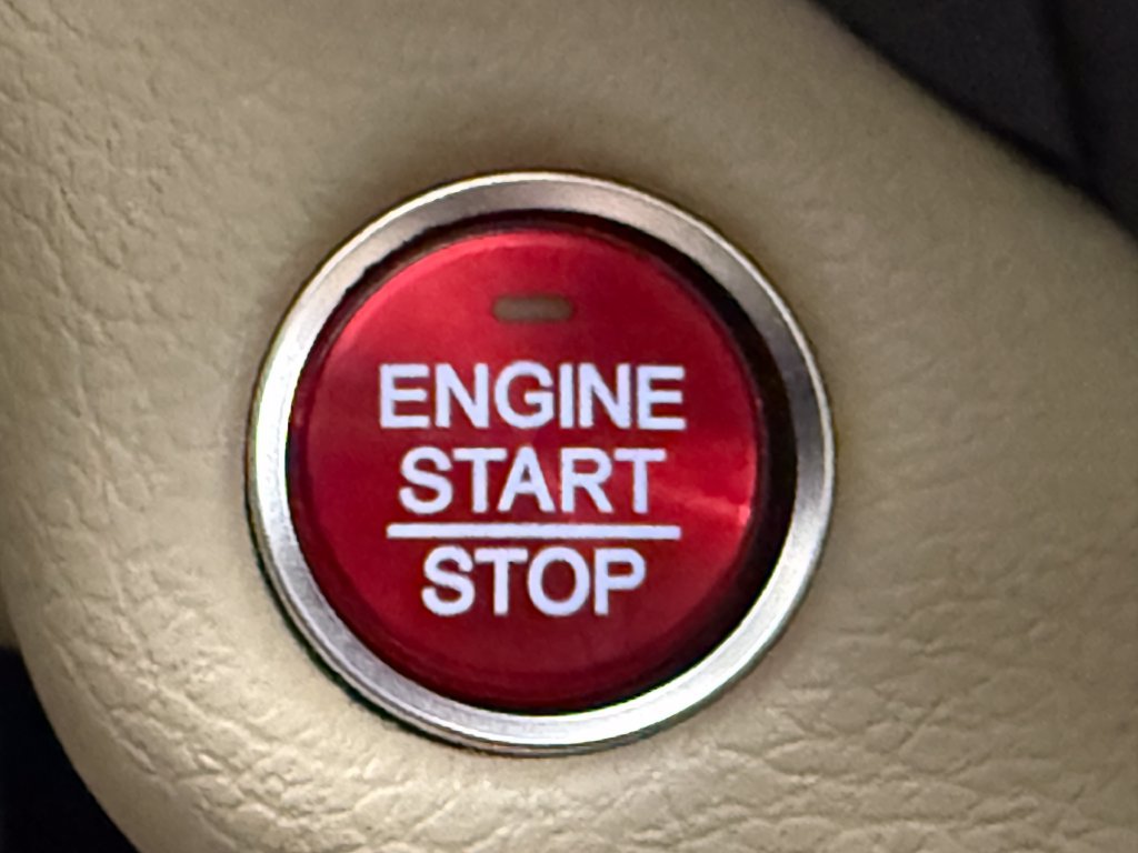 Used 2020 Acura MDX FWD image 30