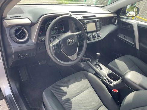 Used 2016 Toyota RAV4 LE AWD/4WD image 8
