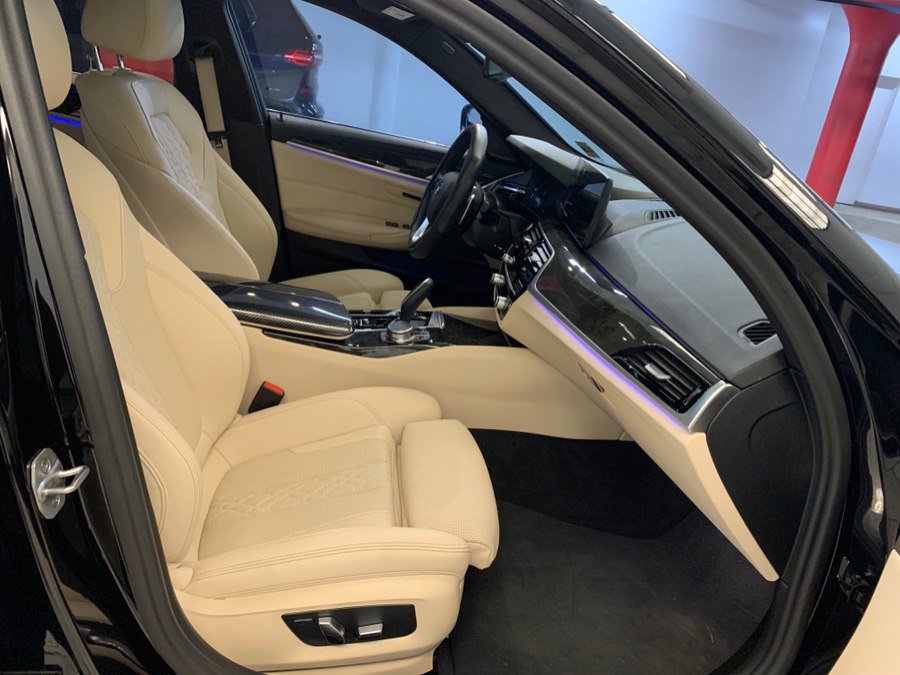 Used 2023 BMW 530i w/ Premium Package RWD image 72