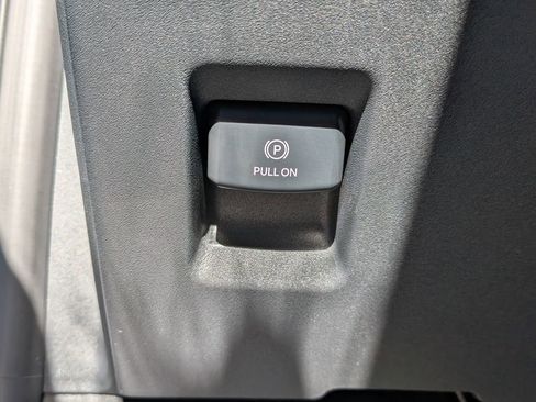 Used 2026 Ford Expedition Max Active RWD image 32