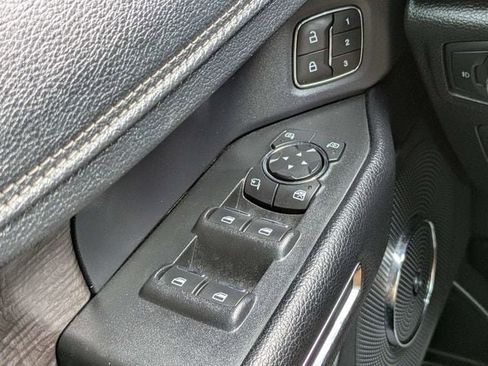 Used 2020 Ford Expedition Limited w/ Equipment Group 301A RWD image 27