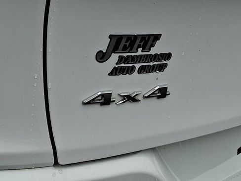 Certified 2018 Jeep Cherokee Overland image 35