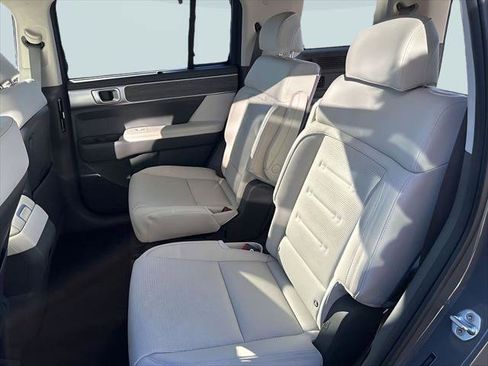 New 2026 Hyundai Santa Fe Calligraphy image 9