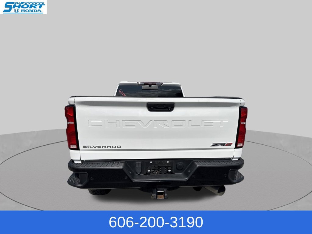 Used 2024 Chevrolet Silverado 2500 ZR2 AWD/4WD image 7