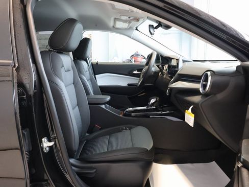 New 2026 Chevrolet Trax LT w/ LT Convenience Package image 31