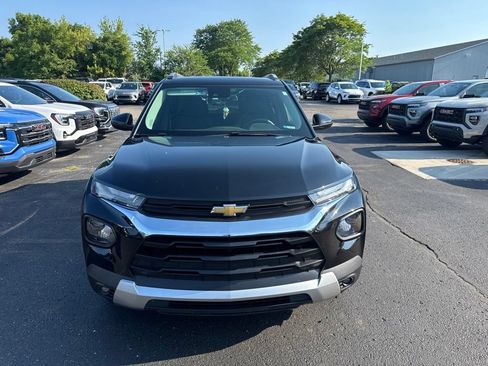 Used 2022 Chevrolet TrailBlazer LT w/ Convenience Package AWD/4WD image 3