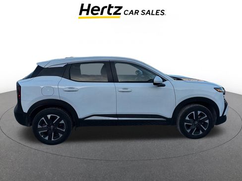 Used 2025 Nissan Kicks SV image 6