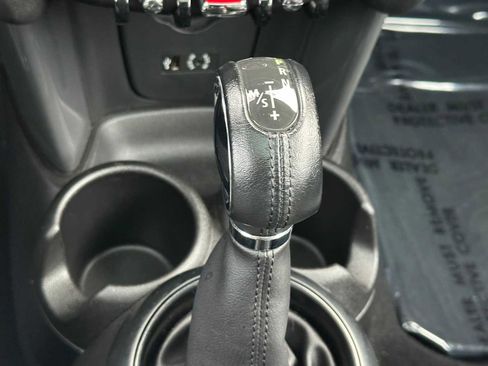 Used 2017 MINI Cooper 2-Door Hardtop image 26