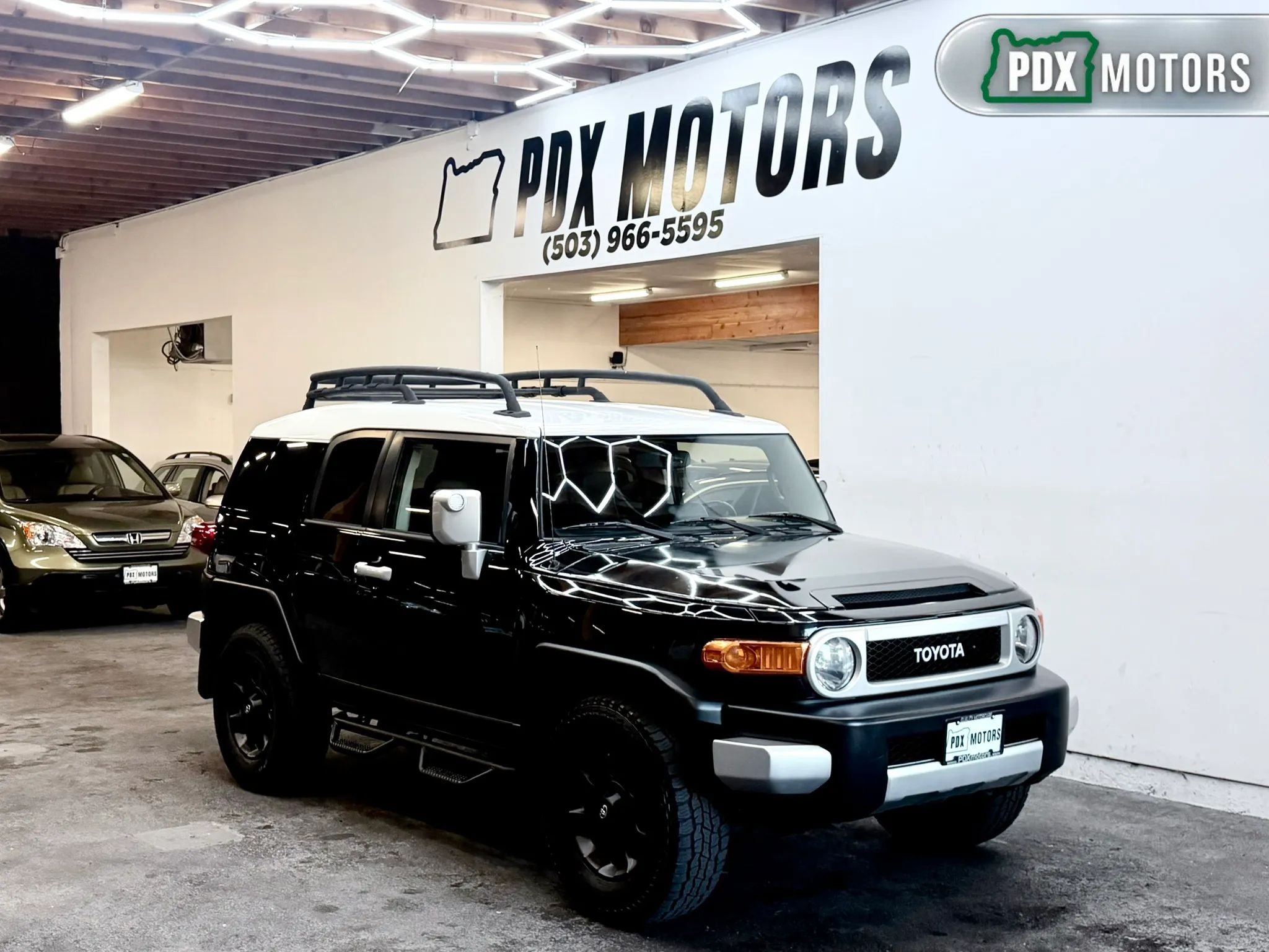Used 2013 Toyota FJ Cruiser 4WD w/ Upgrade Pkg image 1
