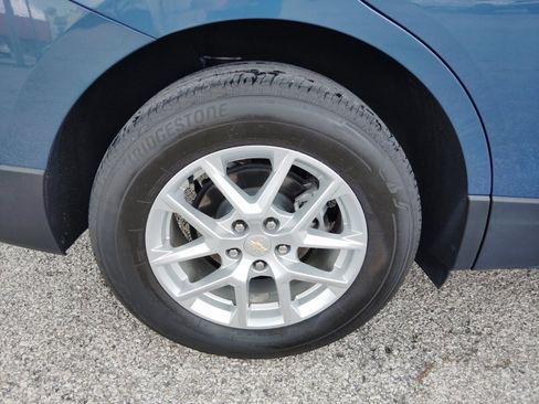 Used 2024 Chevrolet Equinox LT AWD/4WD image 10