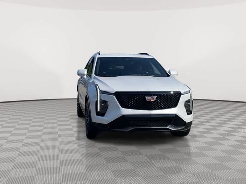 Certified 2024 Cadillac XT4 Sport FWD image 3