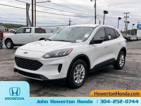 Used 2022 Ford Escape SE w/ Cold Weather Package AWD/4WD image 9