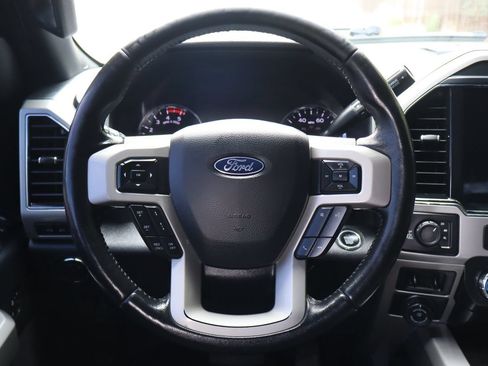 Used 2022 Ford F250 Lariat w/ Lariat Ultimate Package AWD/4WD image 18