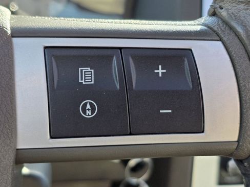 Used 2008 Chrysler 300 C AWD/4WD image 13