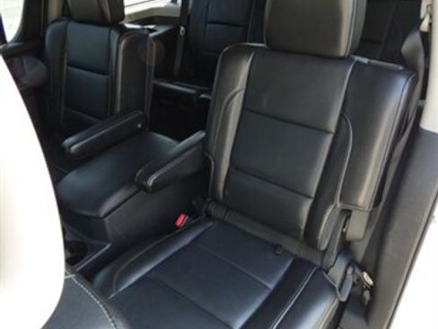 Used 2015 Nissan Armada Platinum w/ 2nd Row Captain Seat Package AWD/4WD image 43