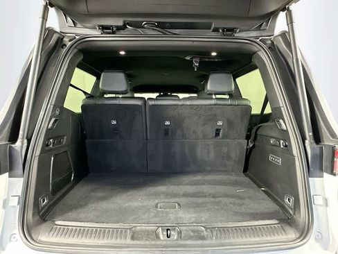 Used 2023 Jeep Wagoneer Series III w/ Preferred Equipment Group image 21