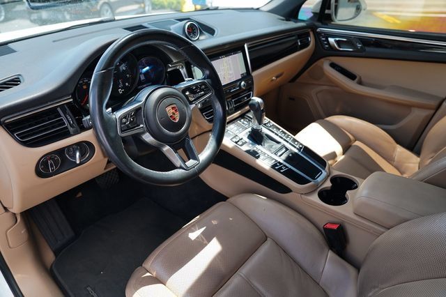 Used 2020 Porsche Macan AWD/4WD image 5