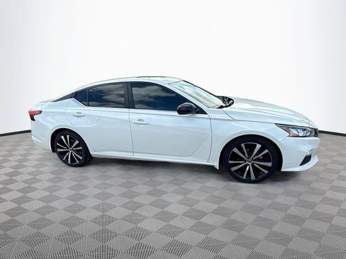 Used 2019 Nissan Altima 2.5 SR w/ SR Premium Package FWD image 5