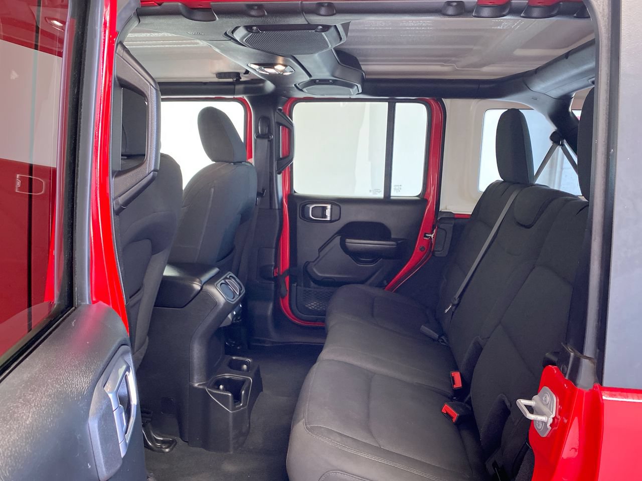 Used 2022 Jeep Wrangler Unlimited Sport AWD/4WD image 32