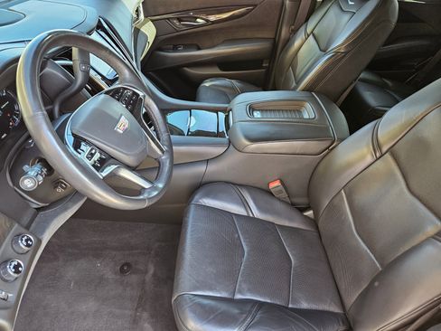 Used 2020 Cadillac Escalade Platinum w/ Escalade Sport Edition image 14