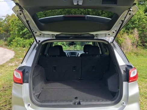 Used 2021 Chevrolet Equinox LS w/ LS Convenience Package FWD image 17
