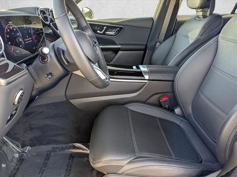 Certified 2025 Mercedes-Benz GLC 300 image 19