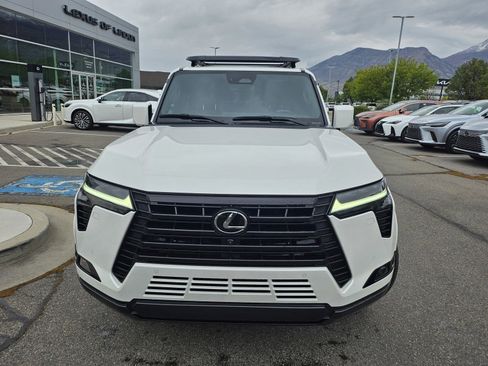 Used 2024 Lexus GX 550 w/ Accessory Package (31) AWD/4WD image 2