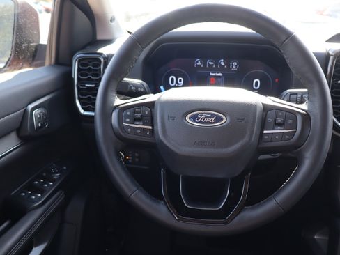 Used 2024 Ford Ranger Lariat w/ FX4 Off-Road Package image 15