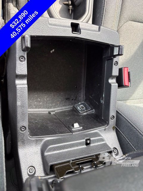 Used 2024 Jeep Wrangler Unlimited Sahara w/ Technology Group AWD/4WD image 29