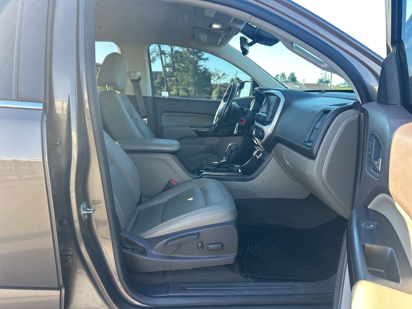Used 2016 GMC Canyon SLT w/ Driver Alert Package AWD/4WD image 28