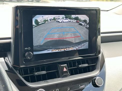 Used 2024 Toyota Corolla LE FWD image 20
