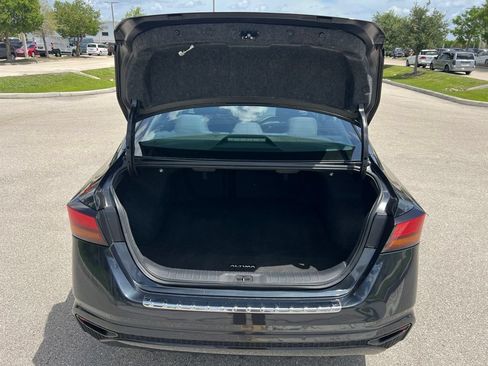 Used 2022 Nissan Altima 2.5 SV FWD image 10