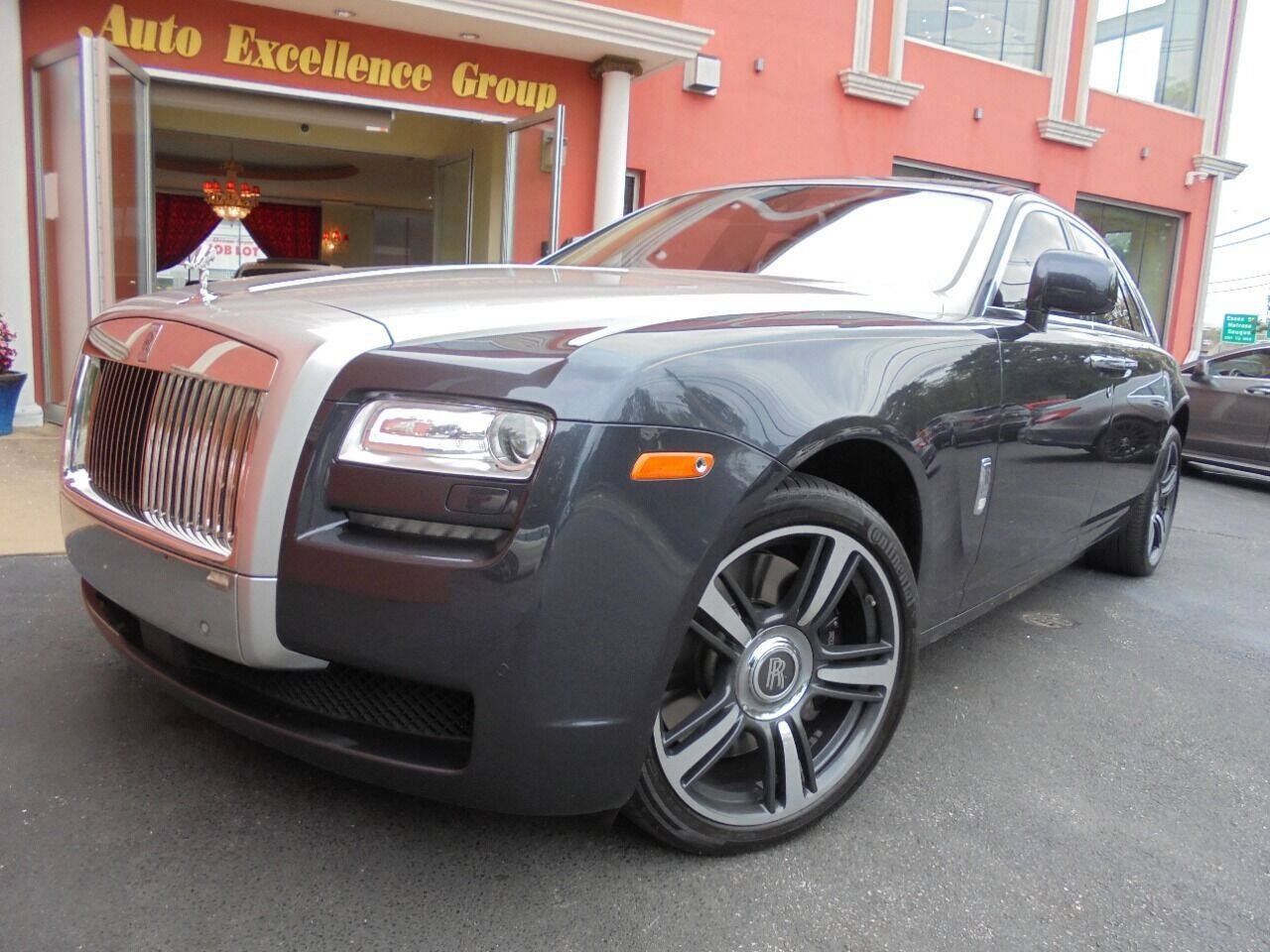 Used 2011 Rolls-Royce Ghost RWD image 40