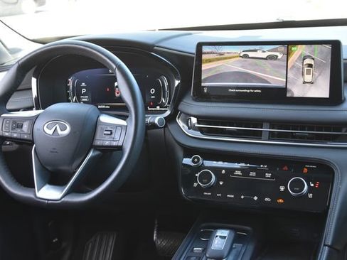 Used 2025 INFINITI QX60 Luxe image 2