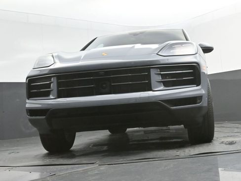 New 2026 Porsche Cayenne Coupe image 38