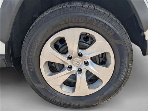 Used 2021 Toyota RAV4 LE image 22