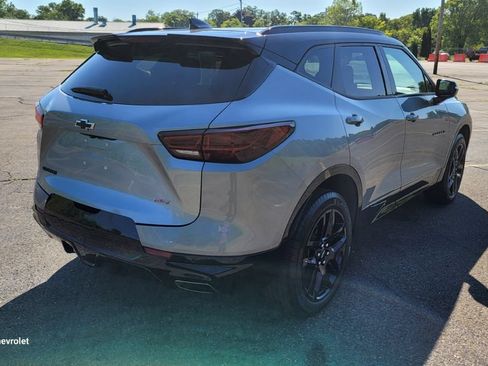 Used 2024 Chevrolet Blazer RS w/ Enhanced Convenience Package FWD image 12