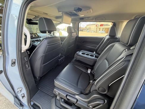 Used 2025 Honda Odyssey Elite image 28