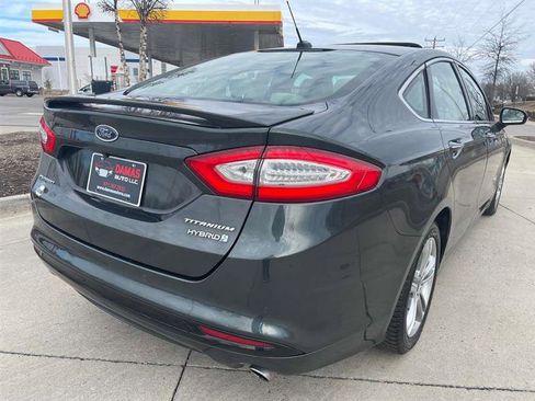 Used 2016 Ford Fusion Titanium image 14