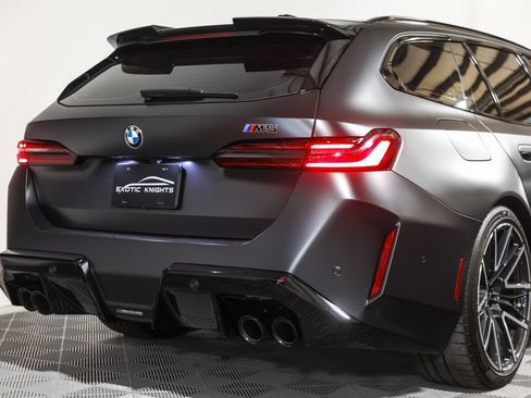 Used 2026 BMW M5 Touring AWD/4WD image 9
