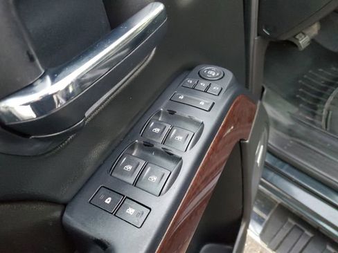 Used 2017 GMC Sierra 1500 SLT w/ SLT Premium Package image 18